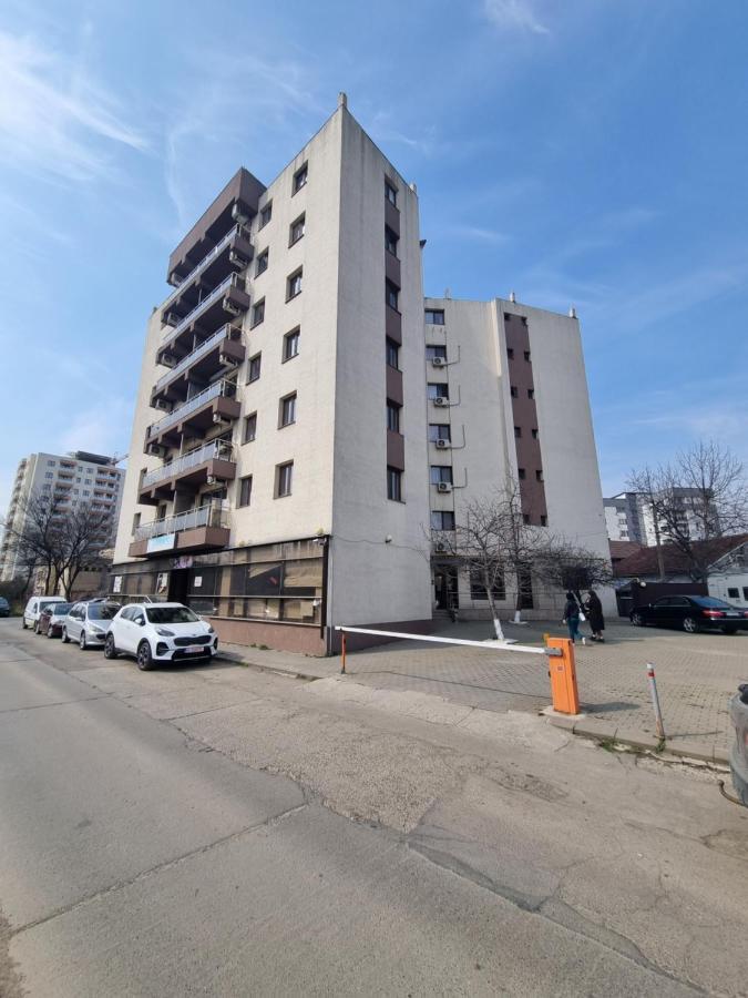 Central & Comfy, Peaceful Apt In Iasi Extérieur photo