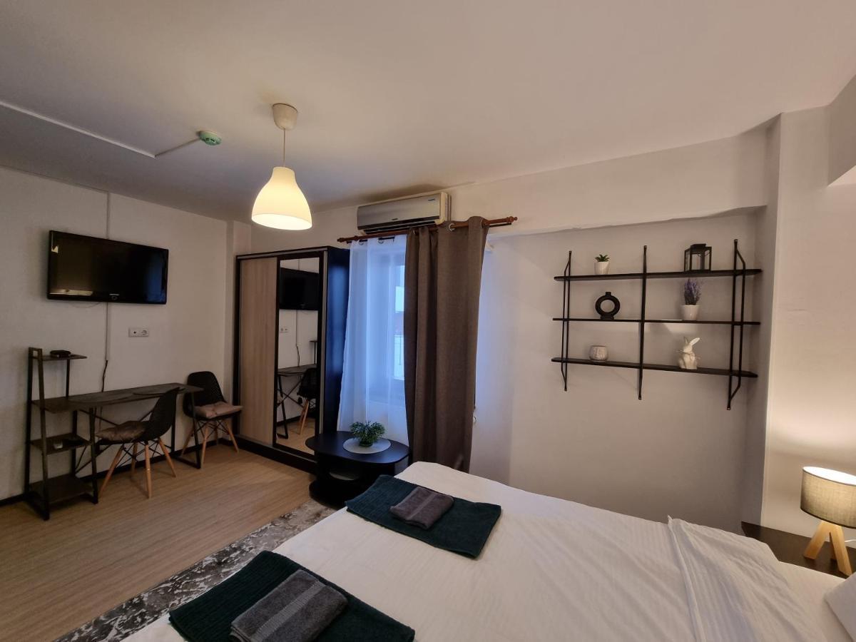 Central & Comfy, Peaceful Apt In Iasi Extérieur photo